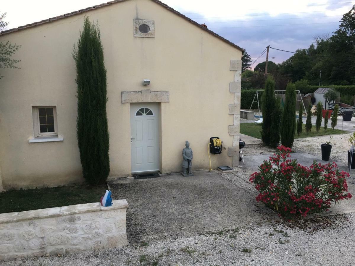 Une Pause A Bergerac Exterior foto