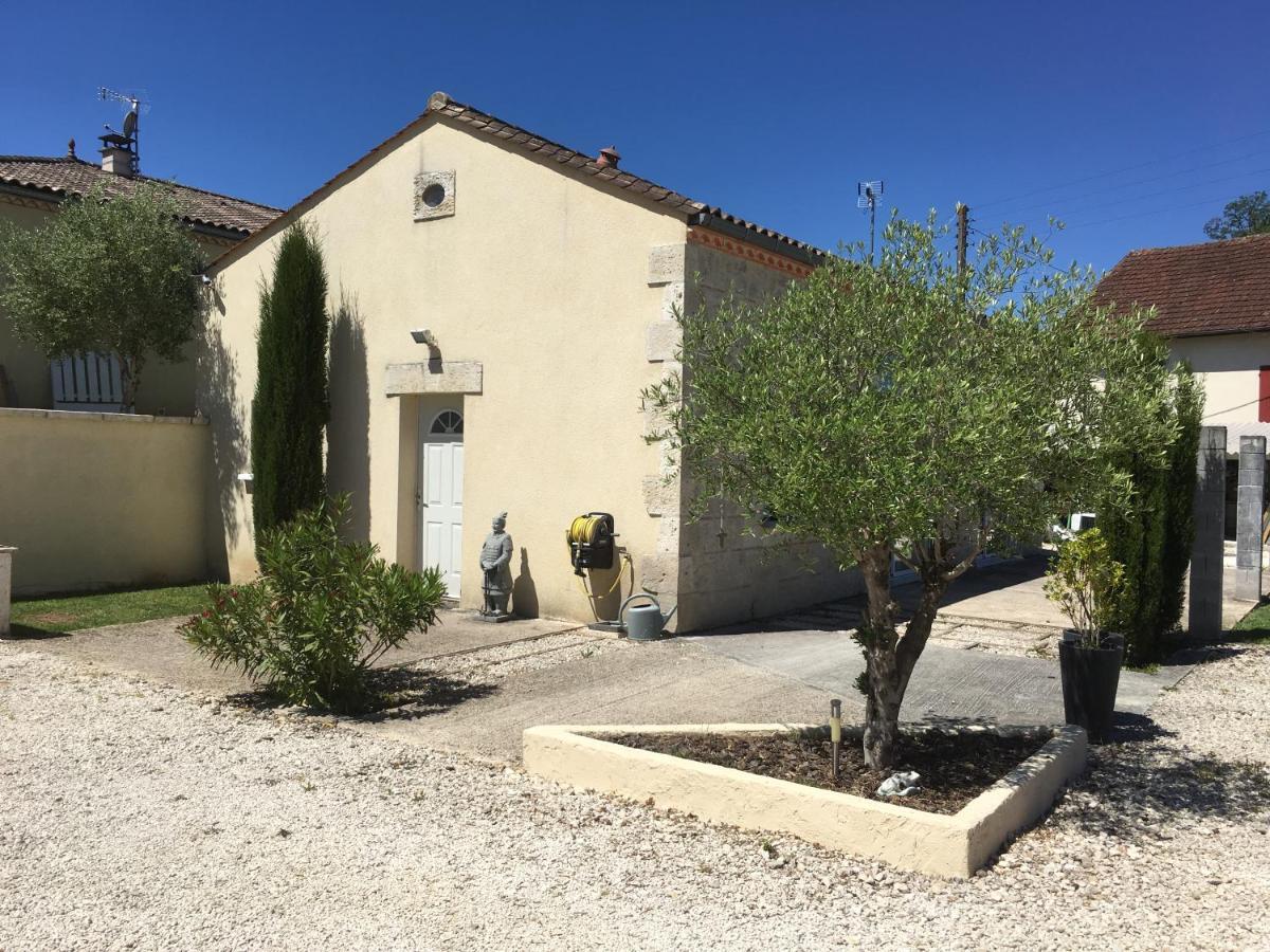 Une Pause A Bergerac Exterior foto